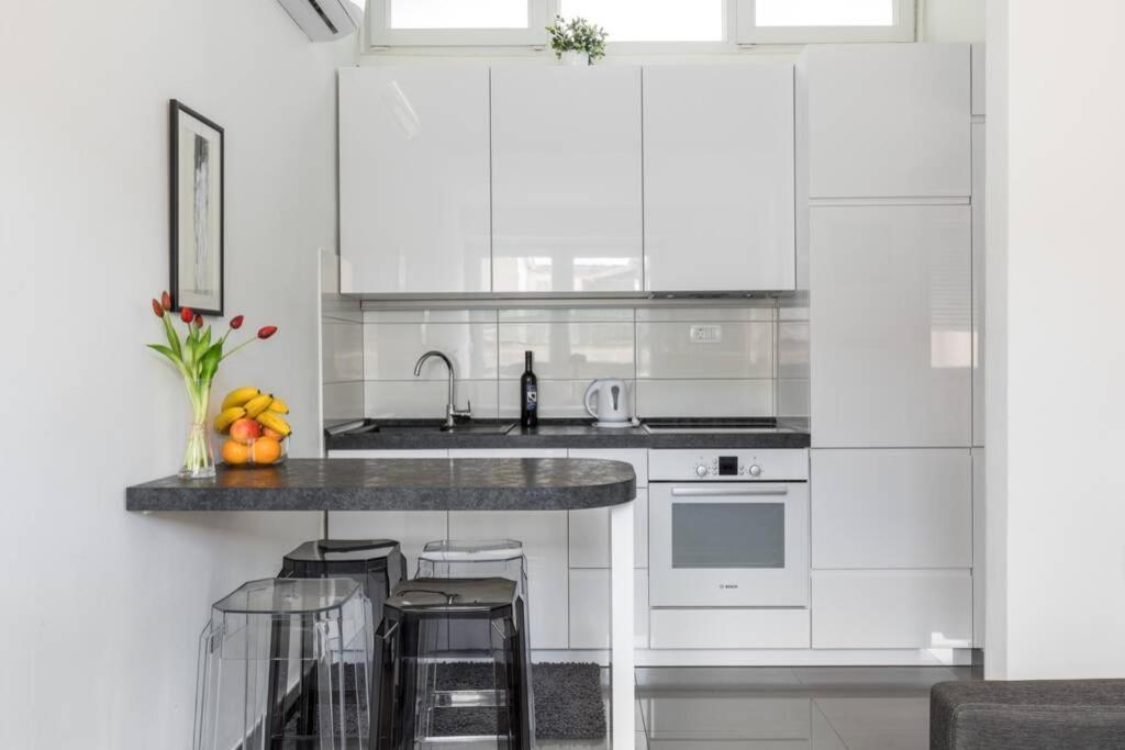 Banana Split Youth Apartment Экстерьер фото